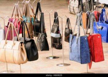 How to Sell Designer Handbags for Cash