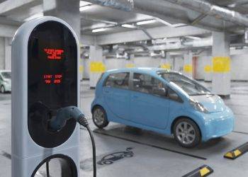 How Electric Cars Are Revolutionizing the Auto Industry: Key Insights for 2025