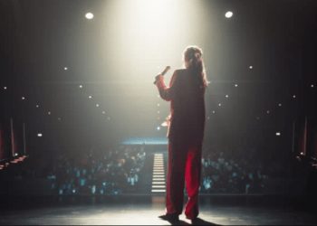 How to Attract Clients for Keynote Speaking: A Comprehensive Guide